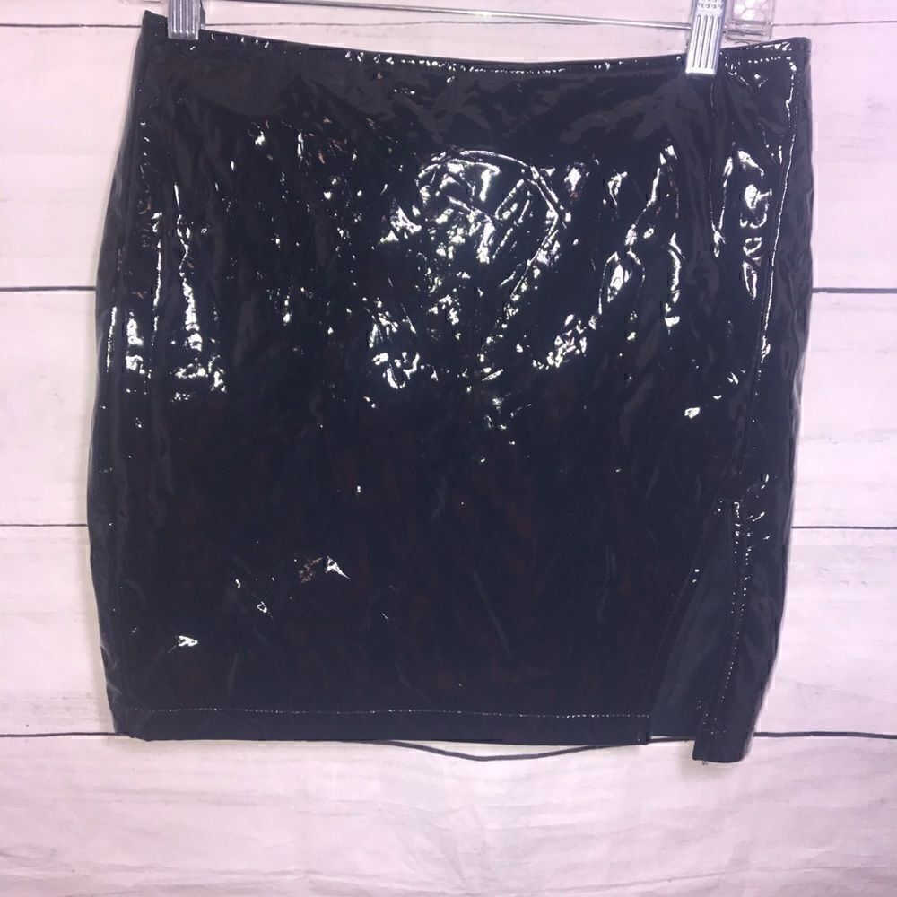 NEW! Just Quella Women Black Vinyl Skirt-M (8-10) - Picture 4 of 7
